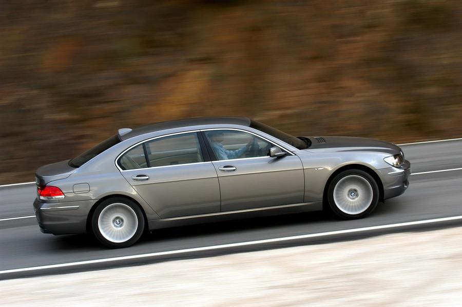  BMW 7-Series L 2006 года  (фото 21 из 89)